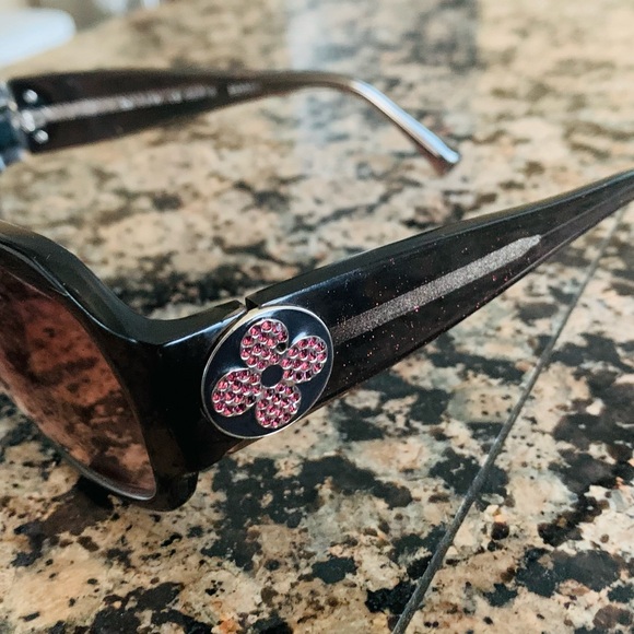 Vintage Louis Vuitton sunglasses - Authentic . - Picture 8 of 11